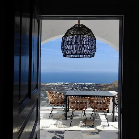 Bluewhite & Santorini Апартаменты *