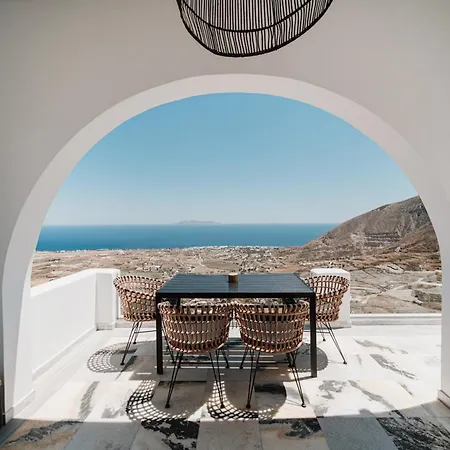 Bluewhite Suites&villa Santorini *