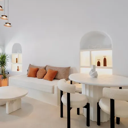 Bluewhite Suites&villa Santorini