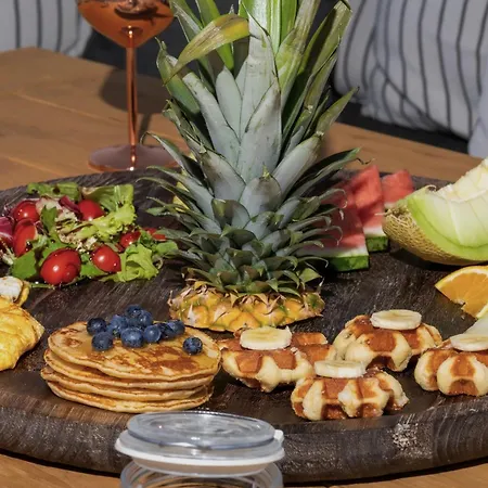 Daire Bluewhite & Santorini Pýrgos